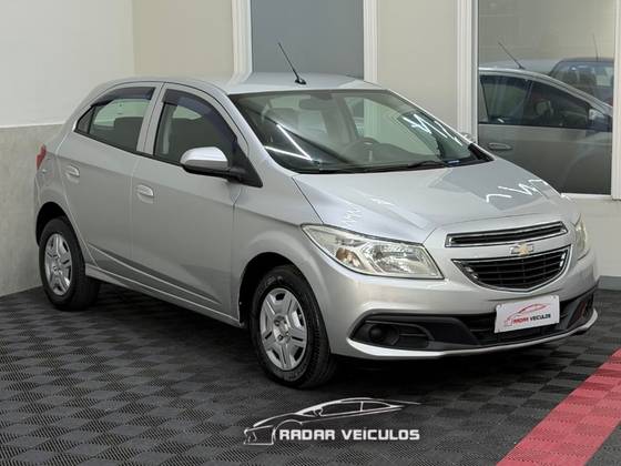 CHEVROLET ONIX 1.0 MPFI LT 8V FLEX 4P MANUAL